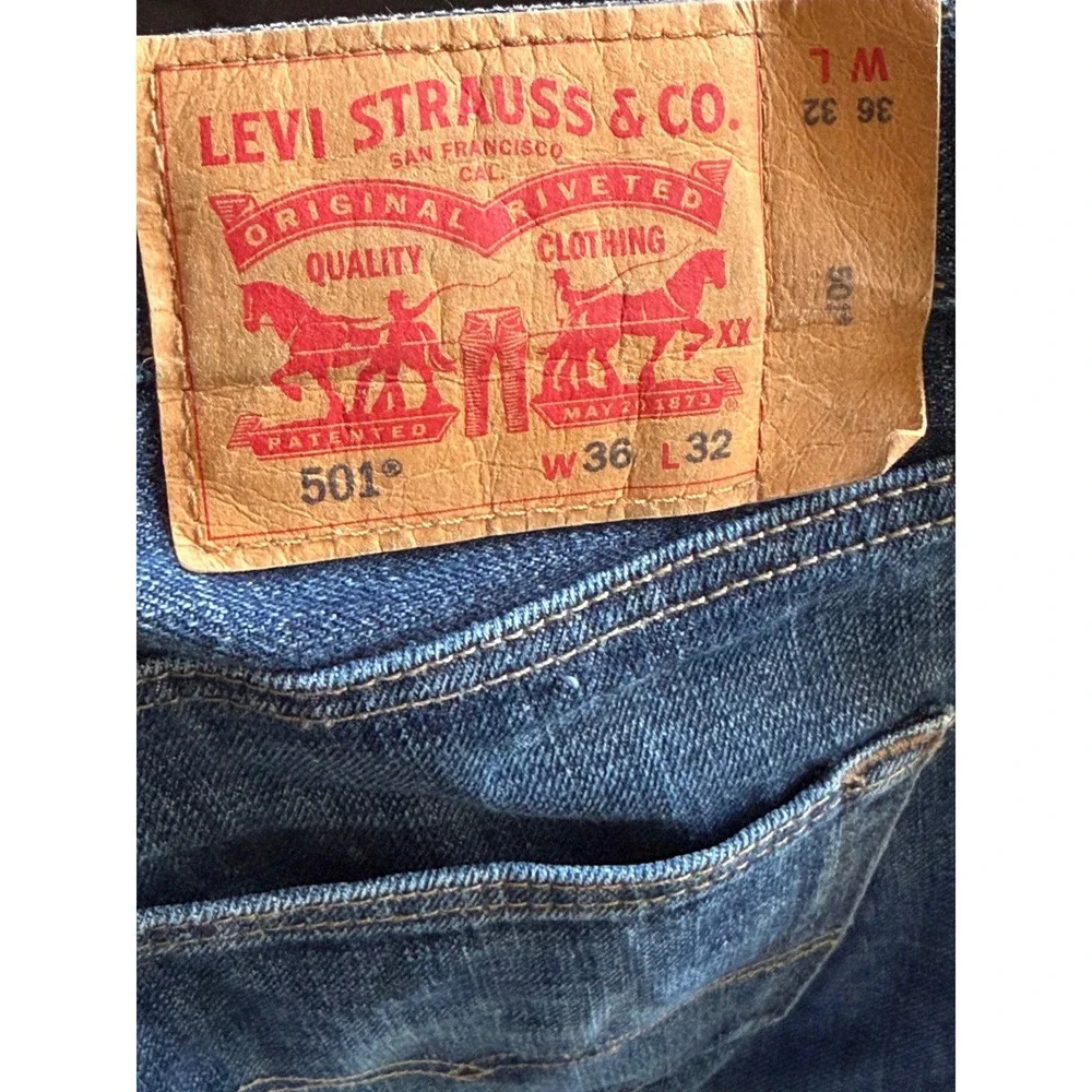 Levi's 501 Original Fit Jeans Mens 36x32 Dark Wash Straight Leg Button Fly